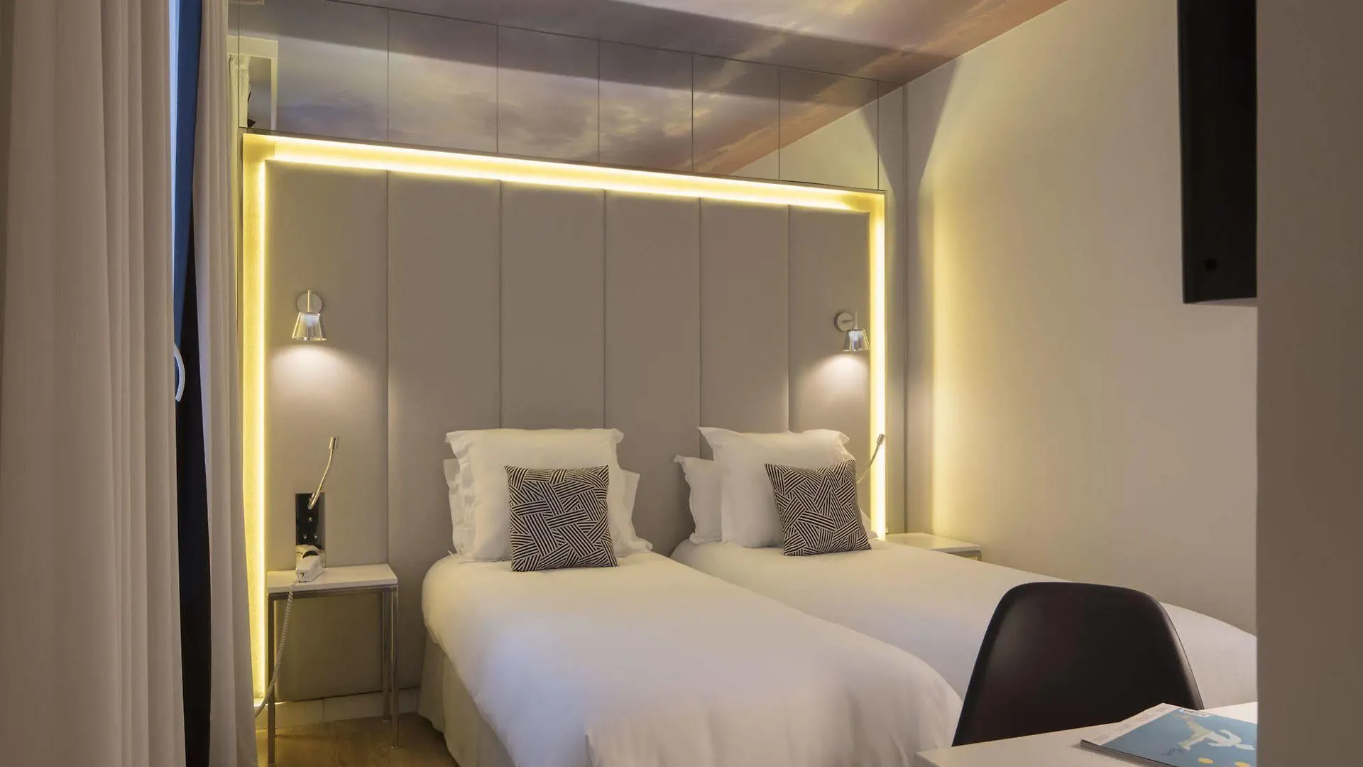 Hotel Nouvel Eiffel 3*